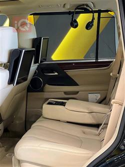 لێکزس LX